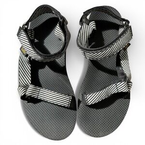NEW Teva Universal Sandals Woman's 8 Black White Stripe Platform F3019E